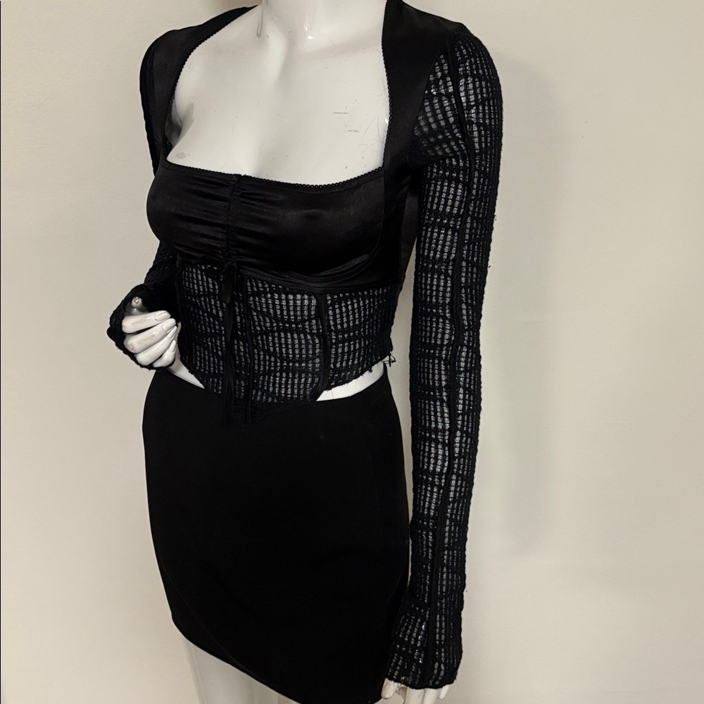 Danielle Guizio Black Long Sleeve Satin & Lace Fitted Fairy Vamp Goth Crop Top - Picture 3 of 7